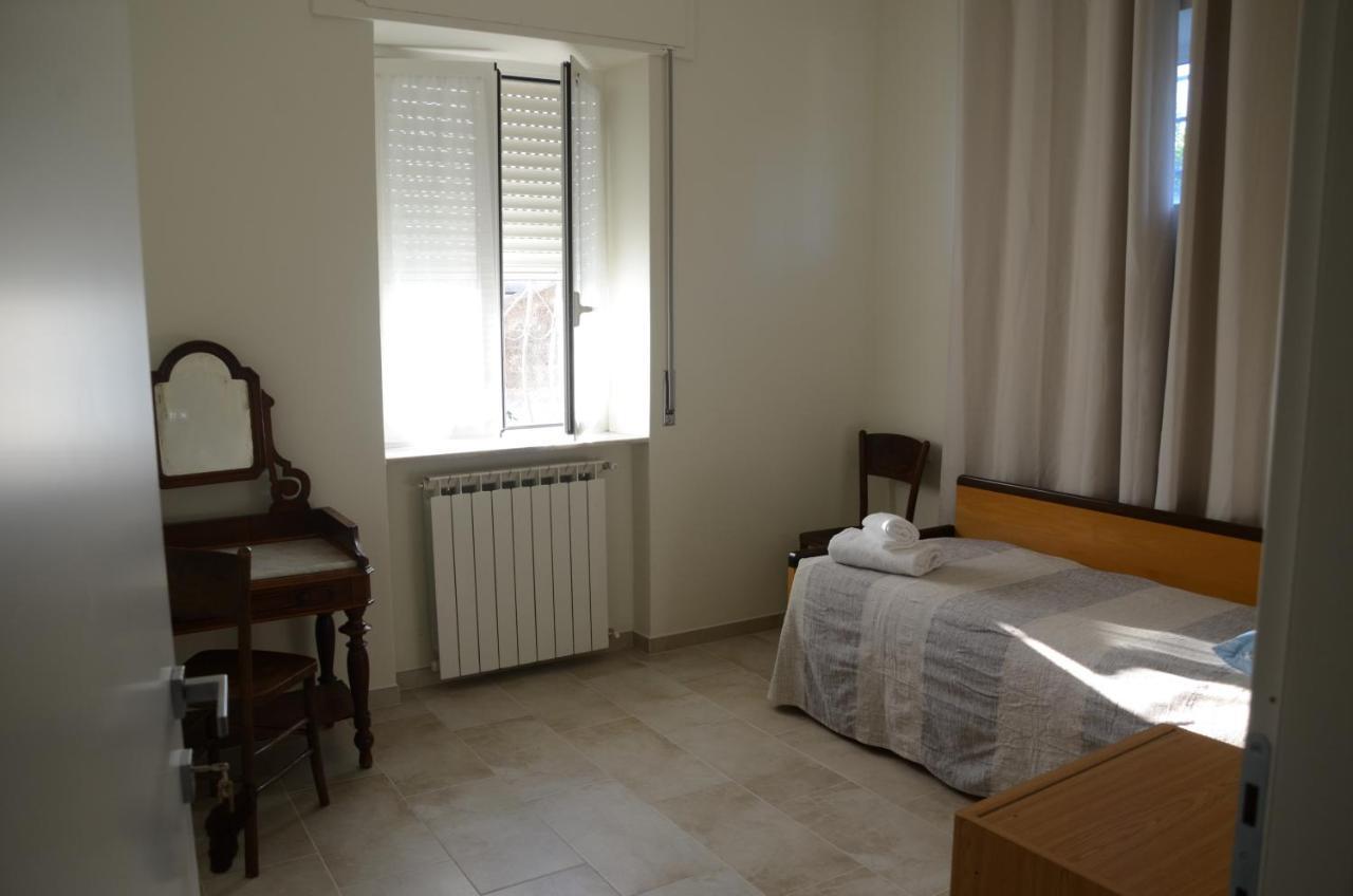 Calicantus Bed And Breakfast Albenga Exterior foto