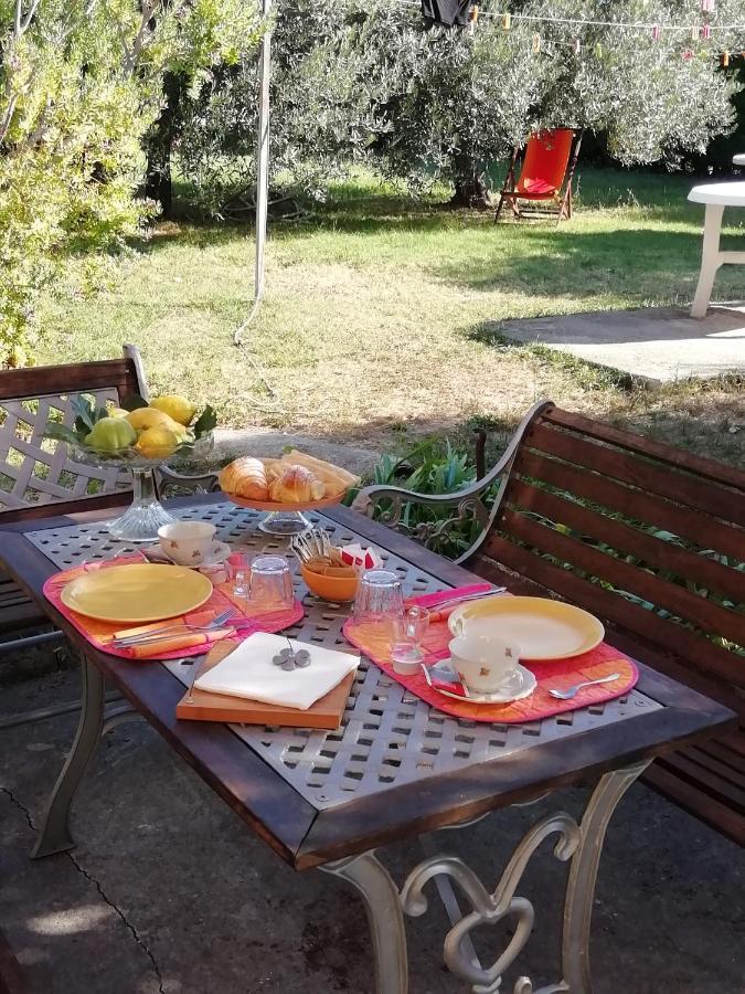 Calicantus Bed And Breakfast Albenga Exterior foto